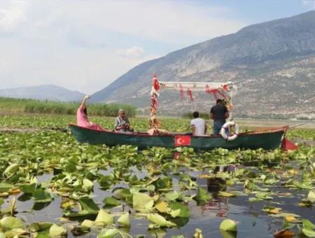 Çivril Işıklıgöl Und Pamukkale White Paradise Tour