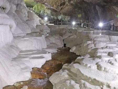 Çivril Işıklıgöl Ve Pamukkale Beyaz Cennet Turu